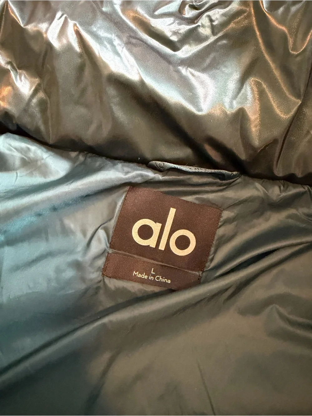 ALO Yoga Green Pearlized Pristine Puffer Jacket